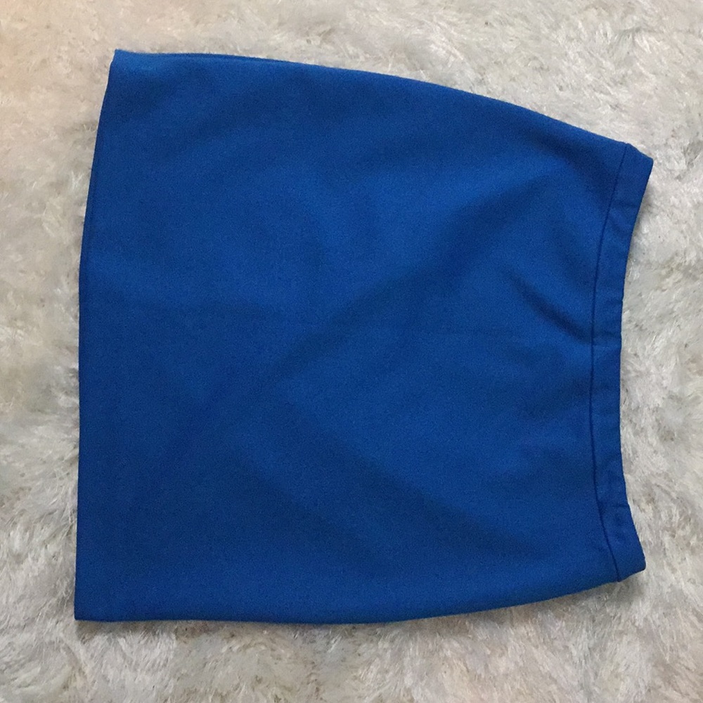 Blue skirt with gold zipper detail